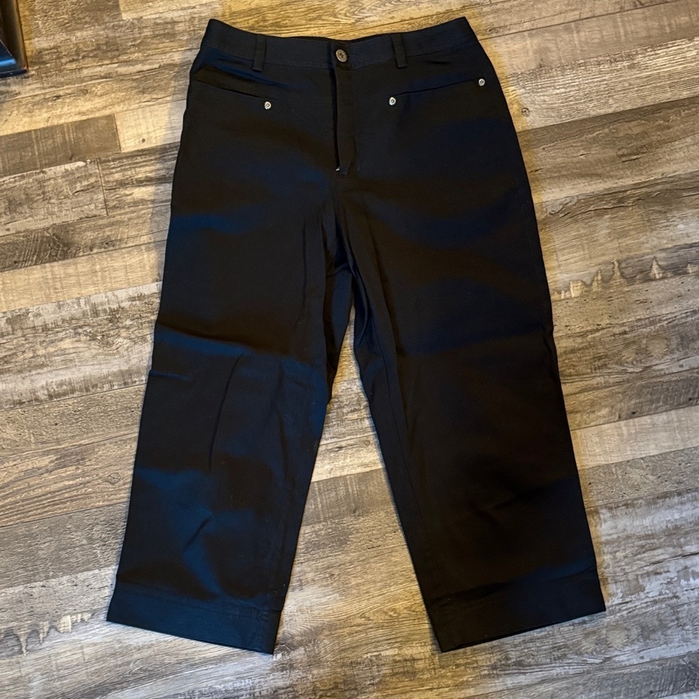 Liz Claiborne Black Ankle Pants / DG133